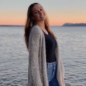 Meet your Posher, Deanna